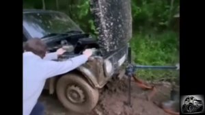 Хороший домкрат для внедорожников (Лада нива, Шевроле нива) иномарки Прикол