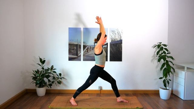 Йога для похудения | Power-Yoga | Активное занятие для начинающих | Силовая тренировка на 30 минут смотреть онлайн