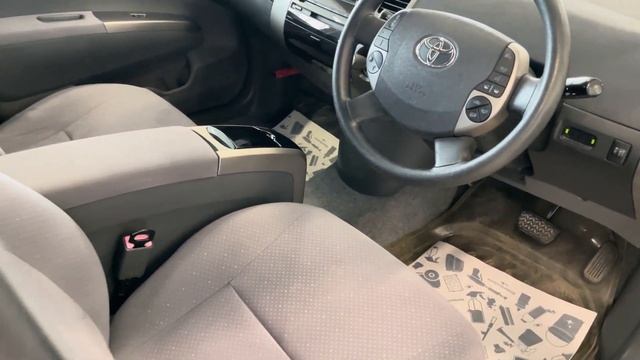 Toyota Prius, 2010 год смотреть онлайн