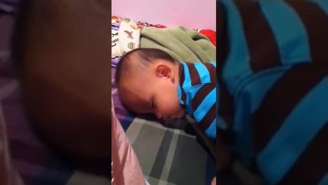 Channing M. Vue falling asleep:) смотреть онлайн