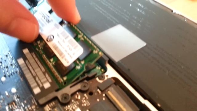 MacBook Pro [13 Zoll Mitte 2012] RAM aufrüsten - Tutorial [Deutsch/FHD] смотреть онлайн