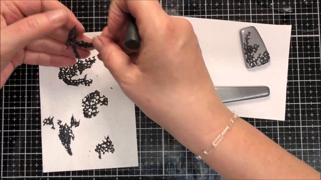 A few textured pendant's using a texture mat. смотреть онлайн