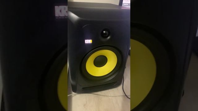 KRK 8” #krk #speaker #studio смотреть онлайн