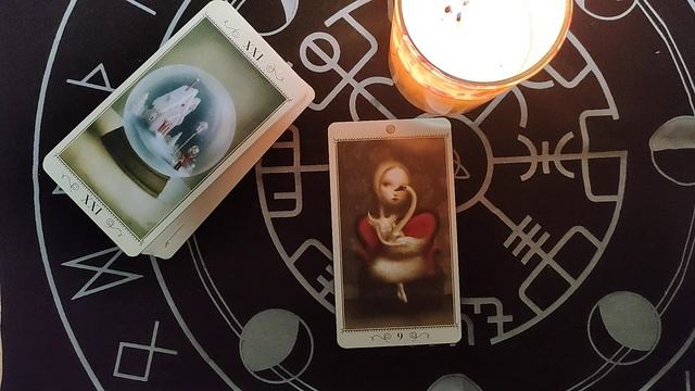 Девятка Пентаклей.Николетта Чекколи
#таро #обучениетаро #школатаро #гаданиенатаро