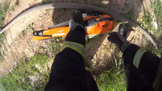 ГЛАЗАМИ МЧС_ пожар на территории гаражей смотреть онлайн