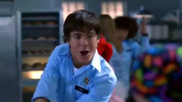 High School Musical 2 Work This Out смотреть онлайн