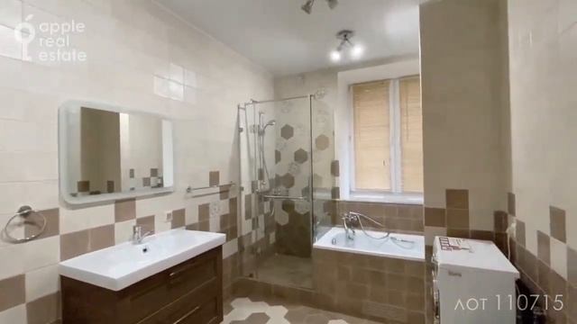 Стиль и комфорт: 61 кв.м в аренду. 3 комнаты. Сталинский дом смотреть онлайн