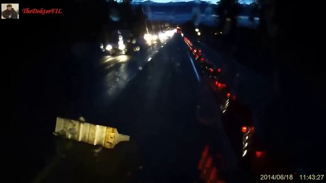 Подборка страшных ДТП. Уснул за рулем смотреть онлайн