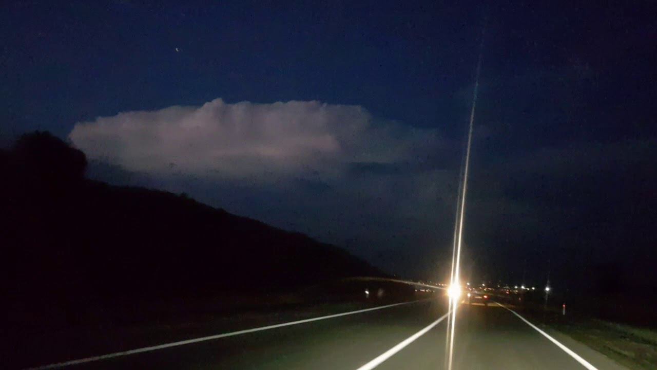 Супер облако над аэропортом смотреть онлайн