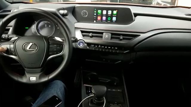 CarPlay Lexus UX 2019