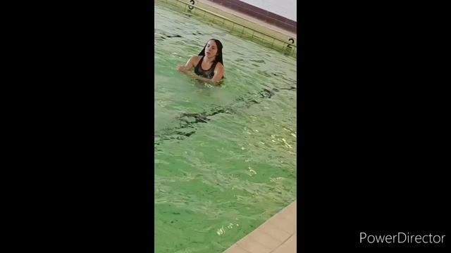 Замечательный день в Норвегии | Супер погода и бассейн смотреть онлайн