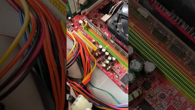 Не включается компьютер с планкой MLLSE смотреть онлайн