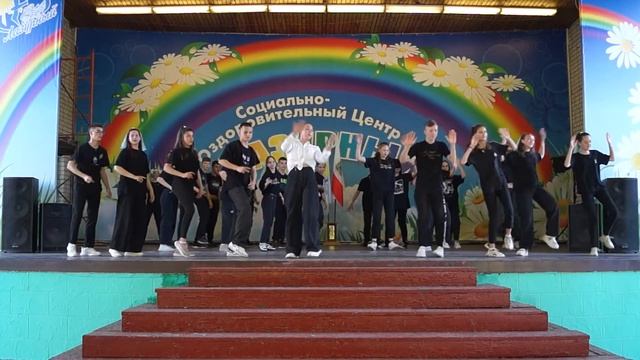 Лазурный - Флешмоб `2022 (06 смена - 1 отряд) смотреть онлайн