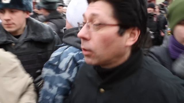 Незаконные задержания на флешмоба "Белая площ смотреть онлайн