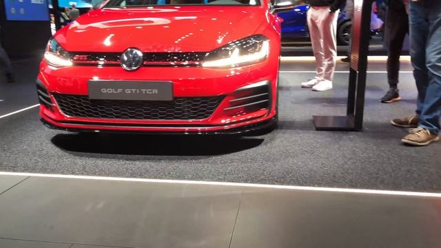 Volkswagen Golf Tcr (2019) - Light 4K смотреть онлайн