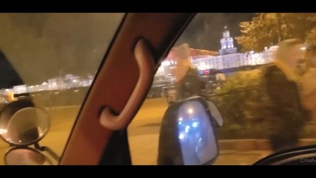 러시아 횡단 중 최고였던 도시 차박지, 고장난 타이어로 상트페테르부르크 [캠핑카 세계여행, 유라시아 #14] смотреть онлайн