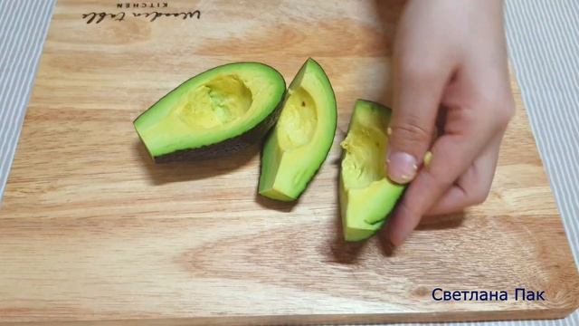 НЕЖНЫЙ САЛАТ С КРАБОВЫМИ ПАЛОЧКАМИ И АВОКАДО! Один из лучших рецептов Крабового Салата! смотреть онлайн