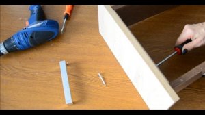 Сборка выдвижного ящика для стола.