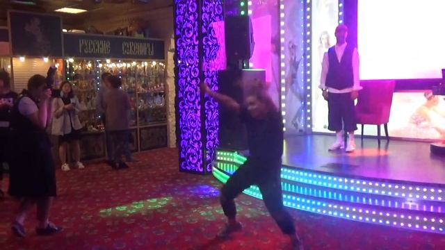 Танцы № 2(Клуб Korston,7.9.18) смотреть онлайн