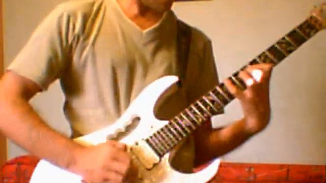 Testing Ibanez JEM7V-WH смотреть онлайн