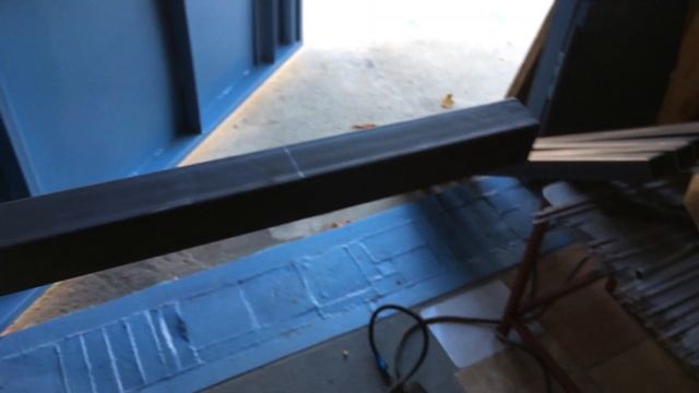 СТОЛ ИЗ CD ДИСКОВ ОЧУМЕЛЫЕ РУЧКИ GARAGE CONSTRUCTION!!!! смотреть онлайн