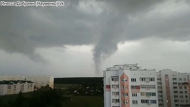 Несостоявшийся торнадо в Лиде, Беларусь смотреть онлайн