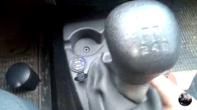USB зарядка для авто - Рено/Дача Логан. Юсб розетка в авто / Installing USB charging in the car смотреть онлайн