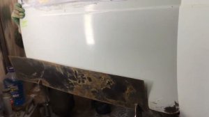 Сгнил низ двери авто
