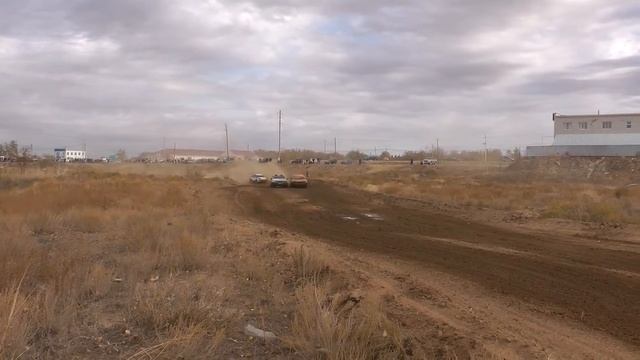 Вдеоролик соревнований по АВТОКРОССУ 07.10.12 смотреть онлайн