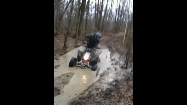 Prendre une douche en quad GOES ! смотреть онлайн