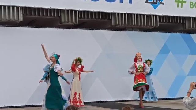 Кедровые орешки,, Дефиле" смотреть онлайн