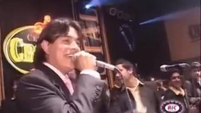 DVD GRUPO AMERICA - OTRA NOCHE QUE PASO SIN TI LEONARD смотреть онлайн