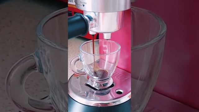 espresso Cubano with DeLonghi Dedica EC685 смотреть онлайн