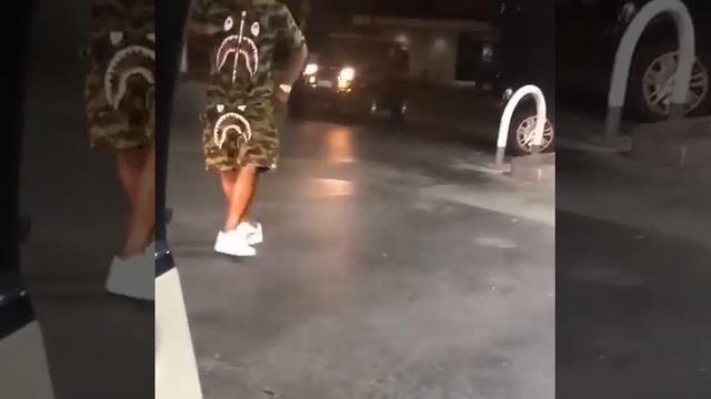 O.T. Genasis doing C-Walk смотреть онлайн