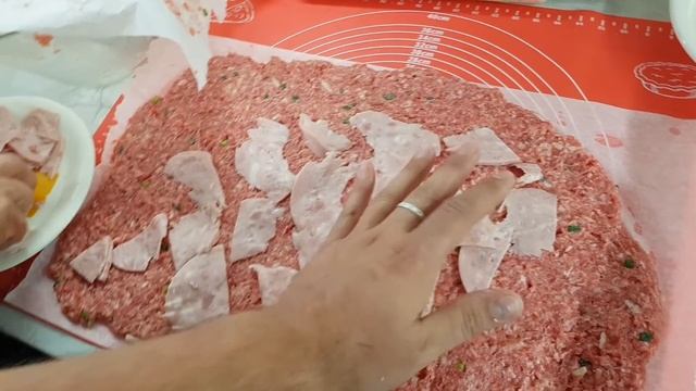 МЯСНОЙ РУЛЕТ ПО РЕЦЕПТУ МАМЫ смотреть онлайн