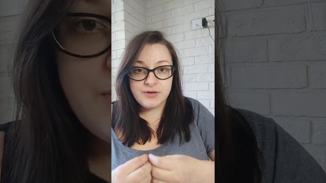 Как научиться смотреть в глаза людям? Ответ психолога