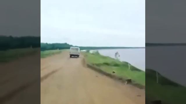 Едем Едем мы с рыбалки на "Буханке" смотреть онлайн