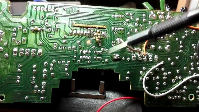 Старый магнитофон. Часть 4. Финальное "причесывание" платы. смотреть онлайн