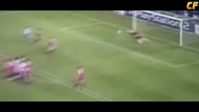 САМЫЕ ХИТРЫЕ ШТРАФНЫЕ В ИСТОРИИ ФУТБОЛА смотреть онлайн