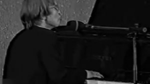 Лариса Кандалова -  Любовь не умирает никогда