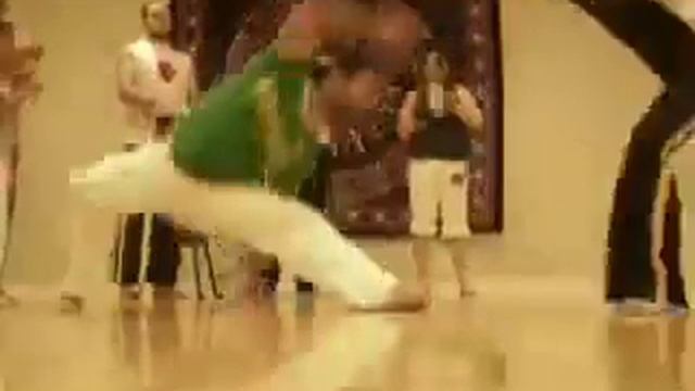 Corajoso e Aranha смотреть онлайн