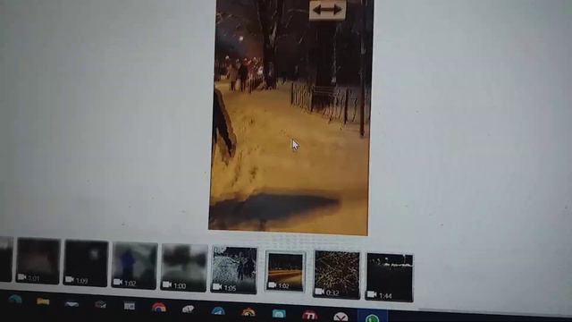 Дочь уходит на работу рано смотреть онлайн