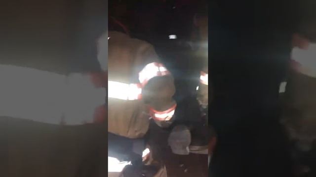 В Бурлачей Балке 20-летний парень упал с 15-метрового обрыва смотреть онлайн