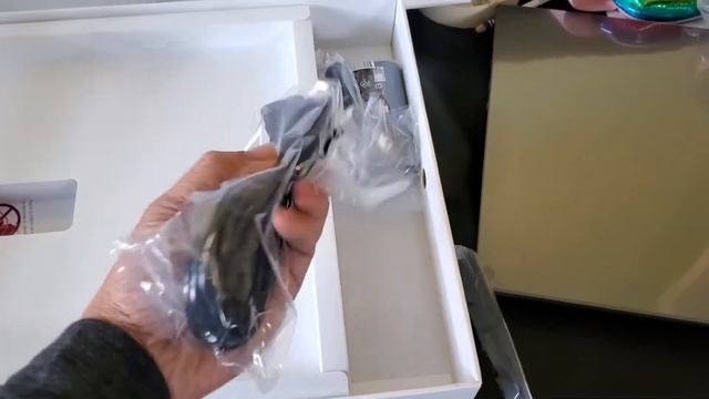 Unboxing LG Gram 17" Laptop bought from Costco смотреть онлайн