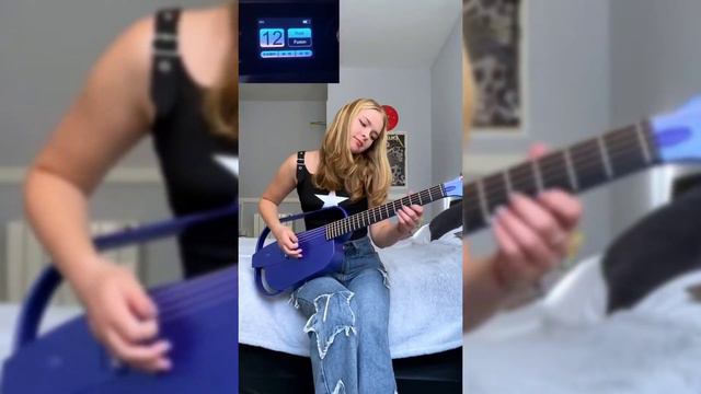 checking the loop function on Enya NEXG 2 guitar смотреть онлайн