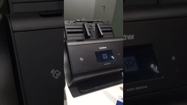 Leistungsfähiger Scanner Brother ADS-3600W смотреть онлайн