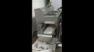 Упаковка рыбы в пакет