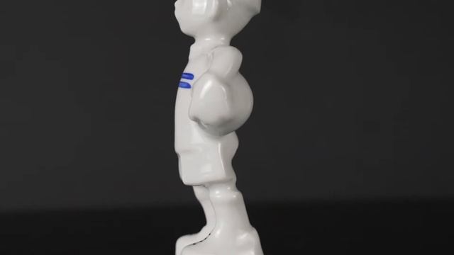 СТАТУЭТКА , ЮНЫЙ ФУТБОЛИСТ , ФАРФОР, РИГА, РИЖСКАЯ ФАРФОРОВАЯ ФАБРИКА смотреть онлайн