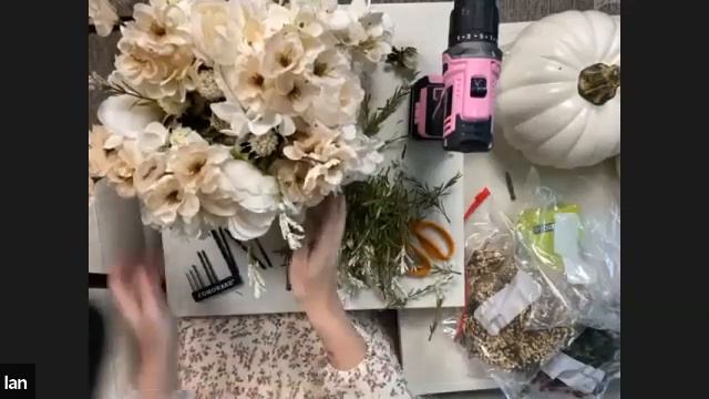 Online Class: DIY Floral Pumpkin Centerpiece with @peonyandhoney | Michaels смотреть онлайн