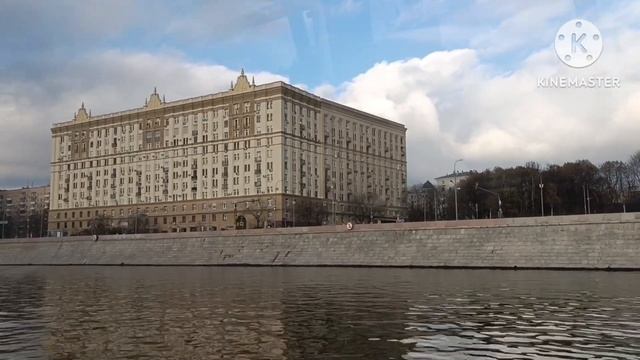 От Киевской до Сити на Фильке и Кильке под Чертово колесо смотреть онлайн